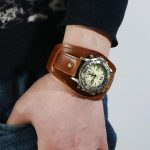 bijou aux accents rétro steampunk