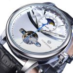 montre avec cadran lunaire